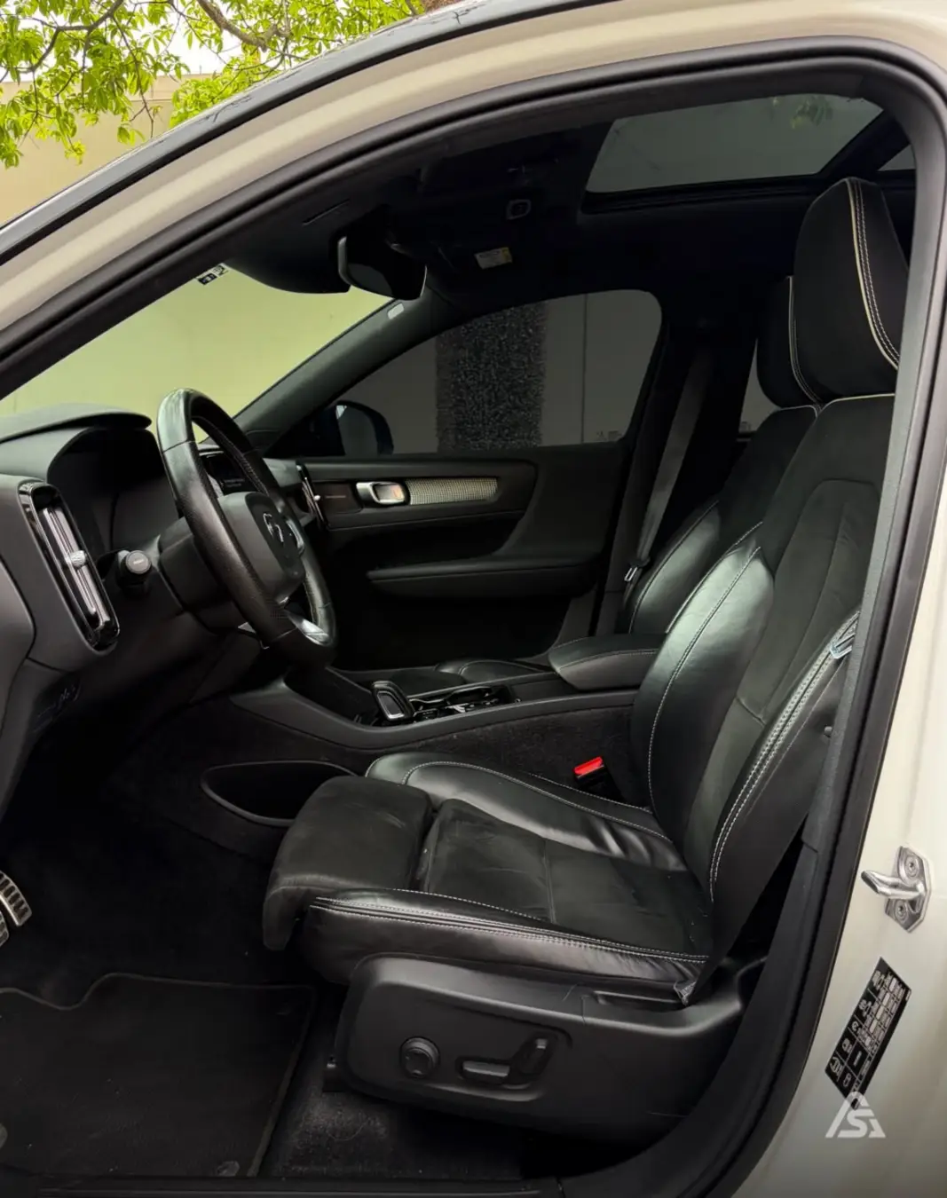 Volvo XC-40