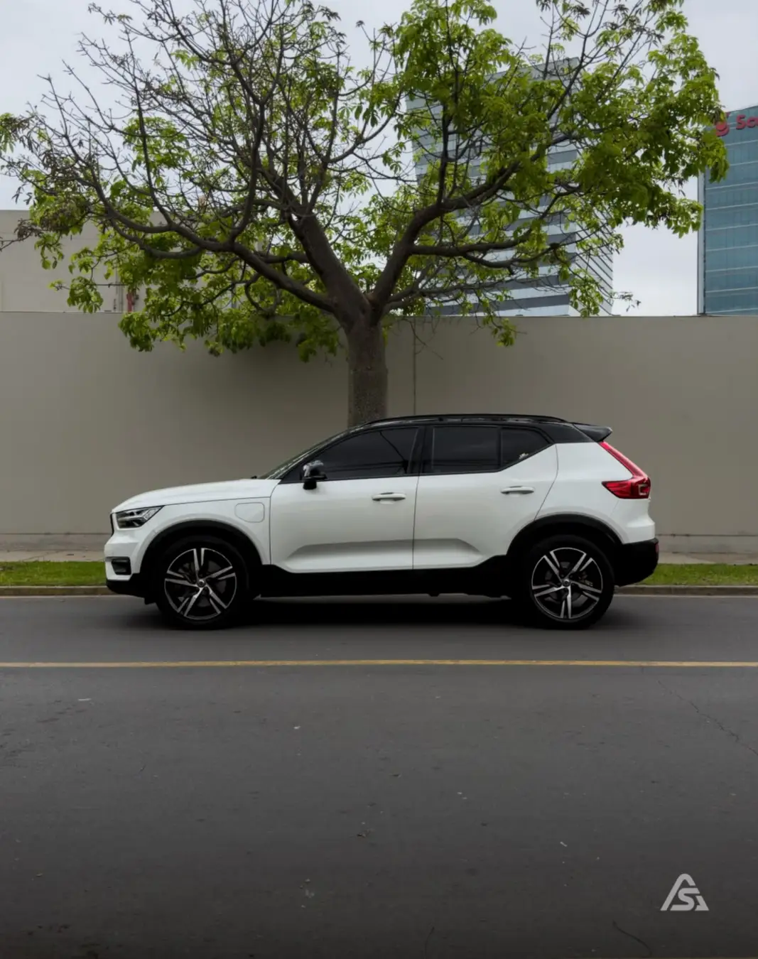 Volvo XC-40