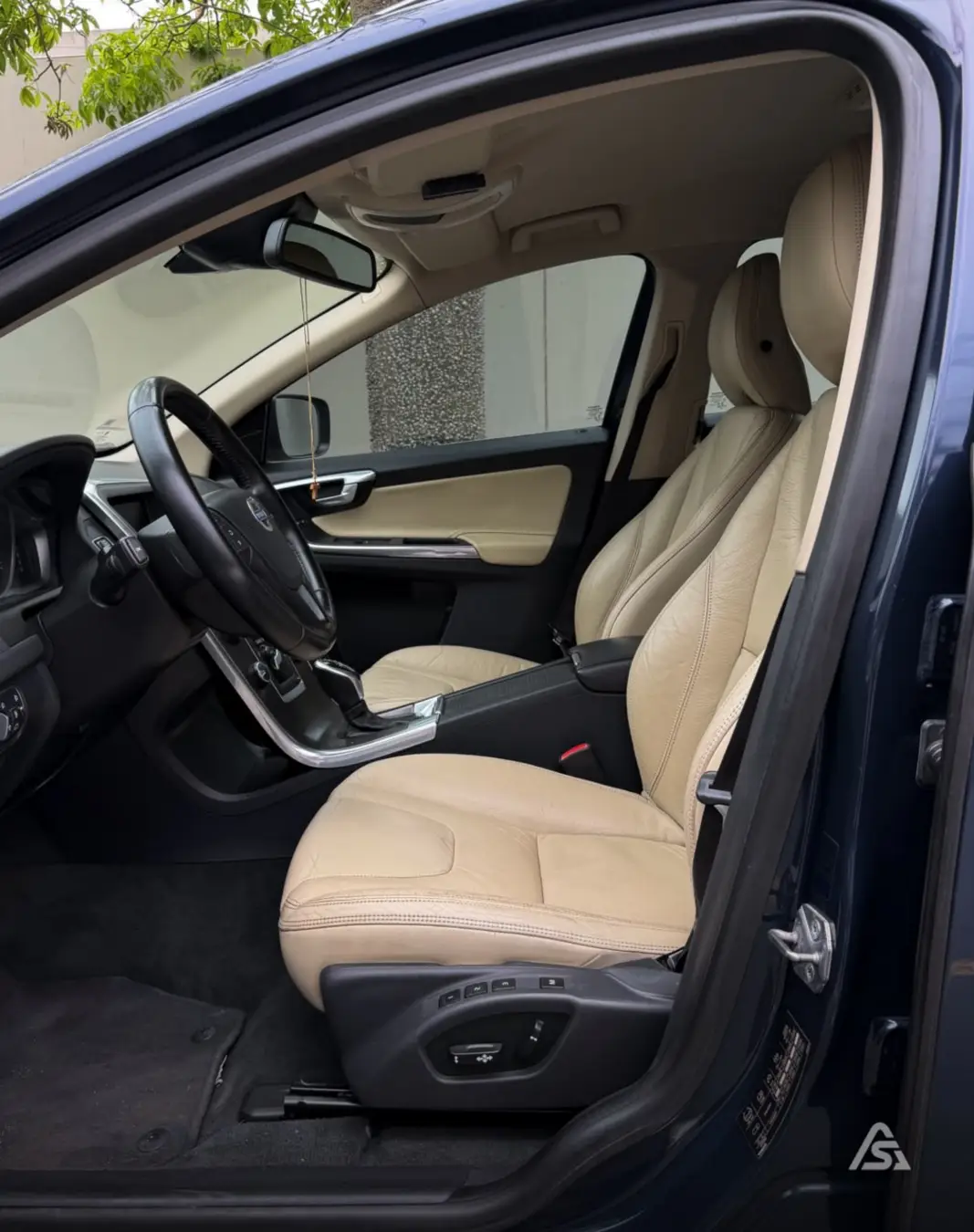 Volvo XC-60