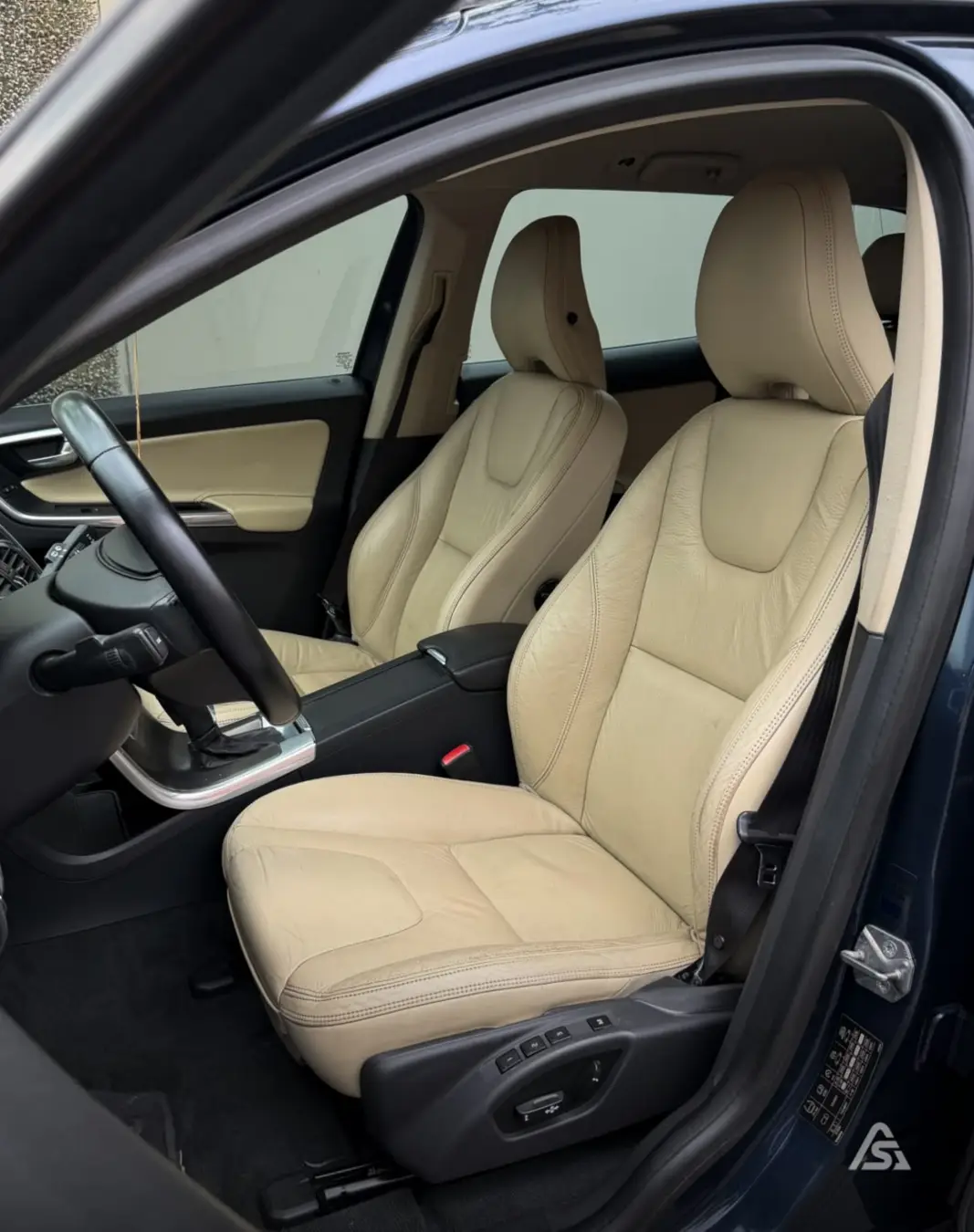Volvo XC-60