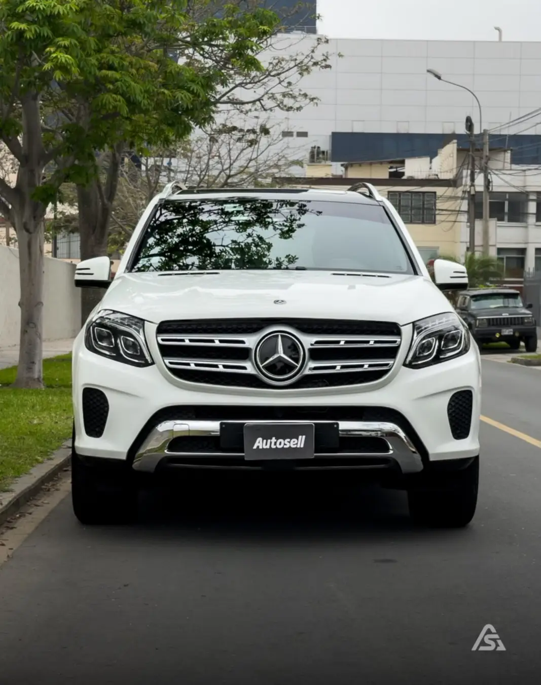 Mercedes Benz GLS400
