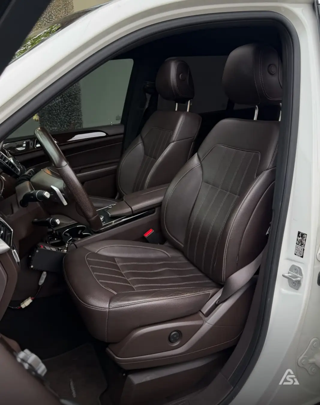 Mercedes Benz GLS400
