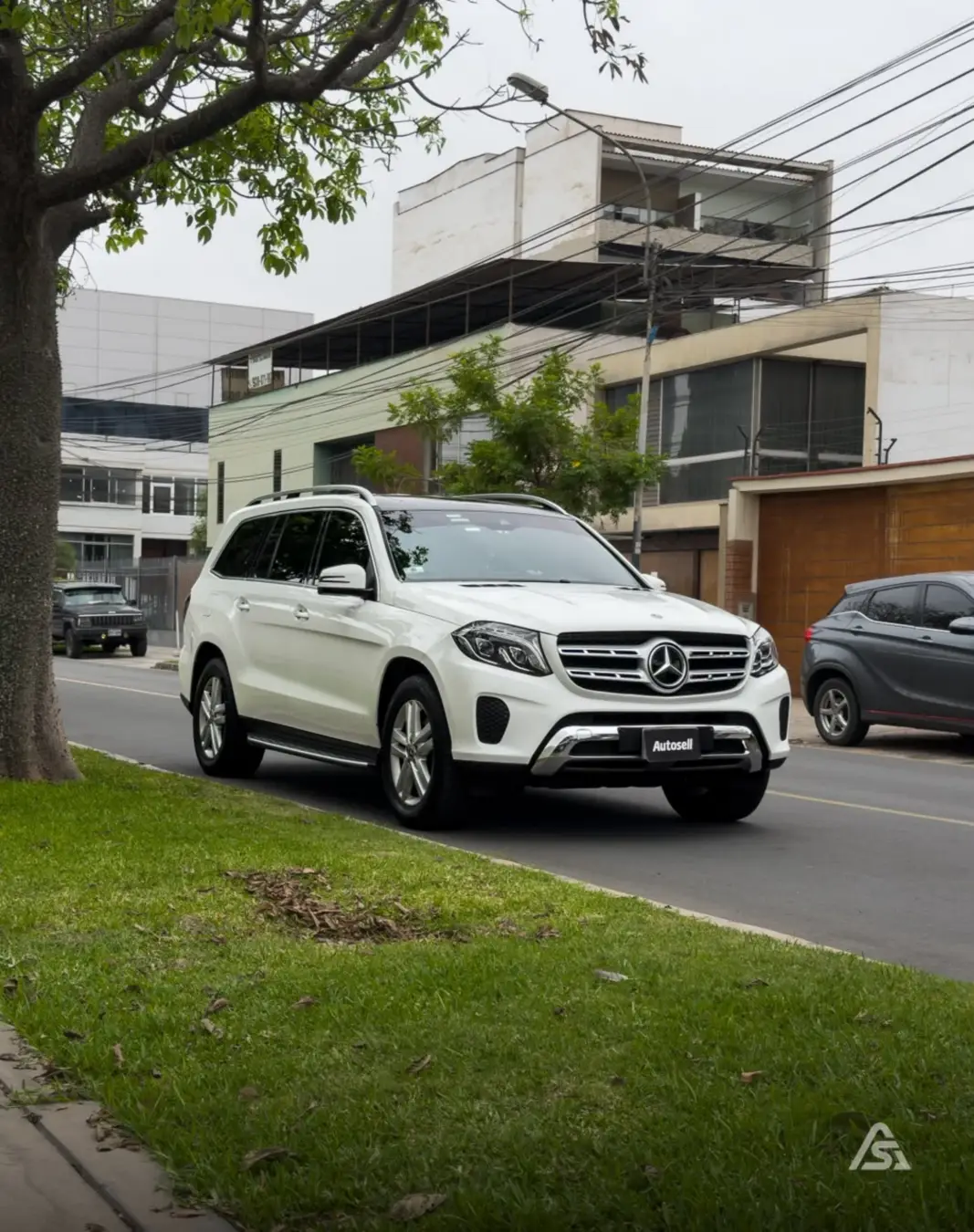 Mercedes Benz GLS400