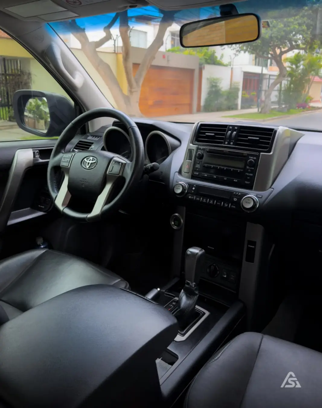 Toyota Land Crusier Prado