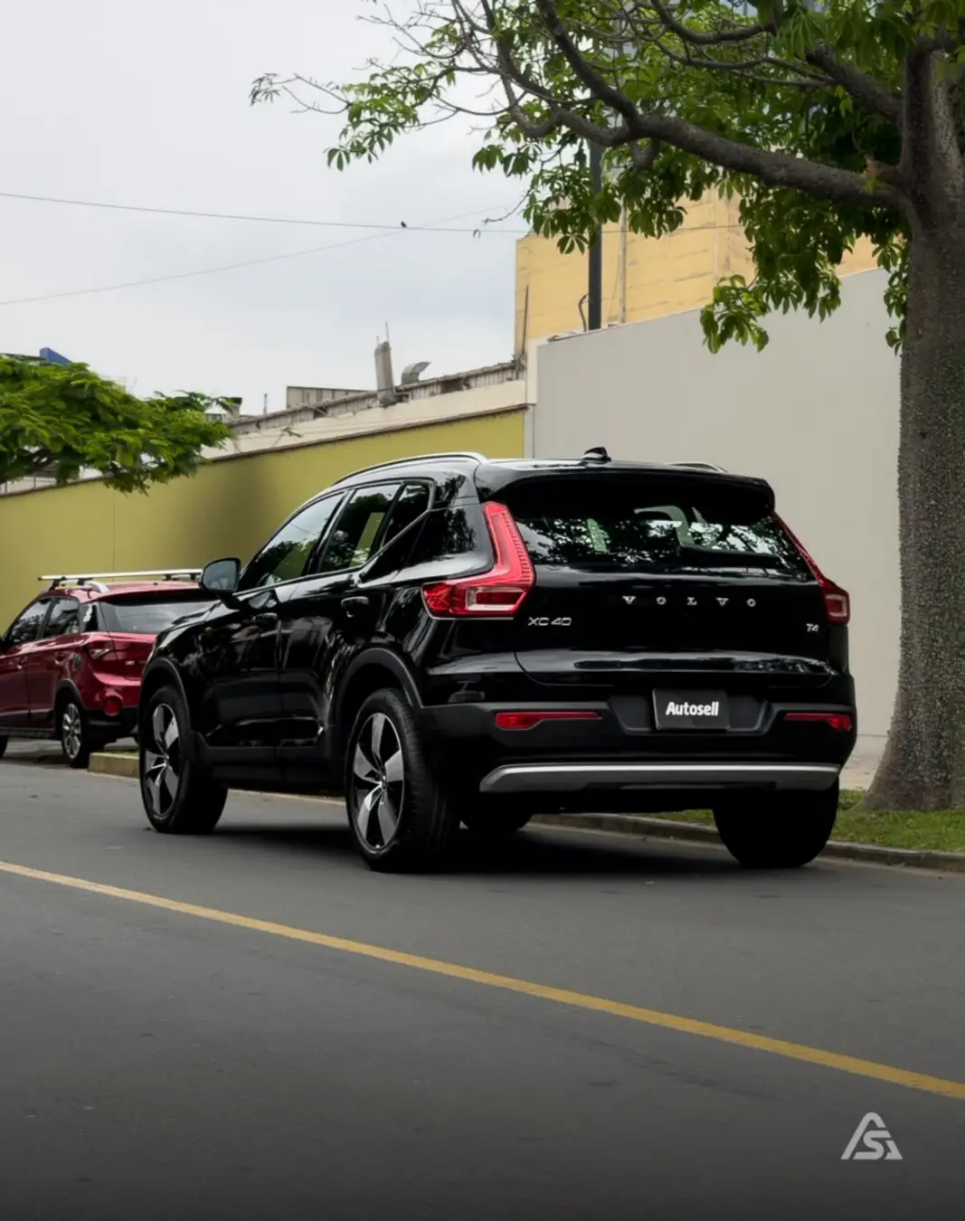 Volvo XC-40