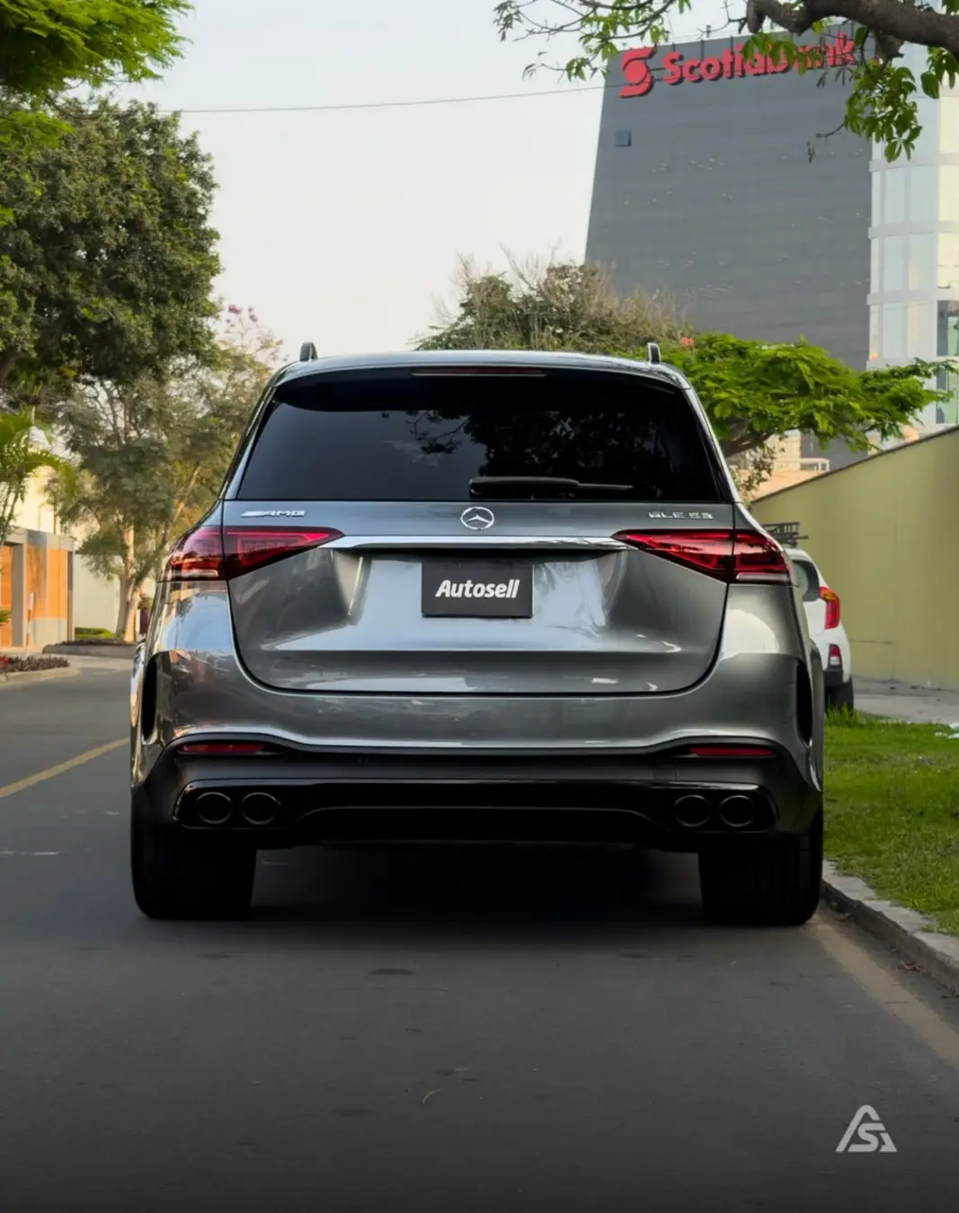 Mercedes Benz GLE 43
