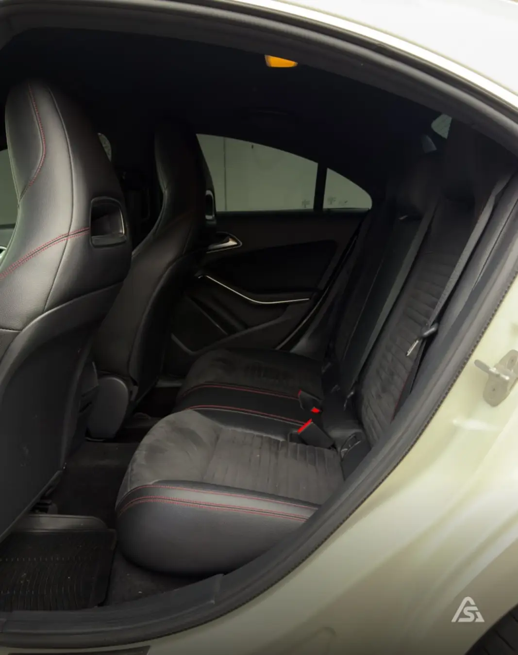 Mercedes Benz CLA 200